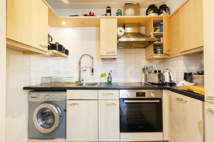 2 bed 2 bath in the heart of Highbury with concierge and rooftop gardens  Drayton Park, Highbury